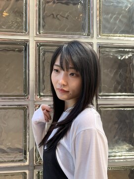 ユーアールアルシュ(UR Arche) ツヤ髪ロングレイヤースタイル