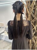 《SoSo》お呼ばれヘアアレンジ×個性派ツイン