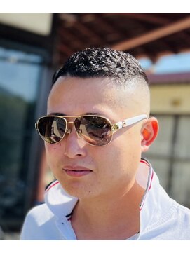 ピシャッとニ代目銀二郎 パンチパーマ