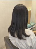 チャコールグレージュのロングスタイル