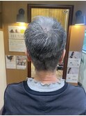 刈り上げショートヘア