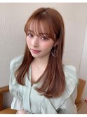 後れ毛が可愛い顔周りハイレイヤーロングチェリーブラウン