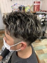 ヘアーズルーム 近鉄八尾(hair's RooM)&nbsp;近鉄八尾メンズ／黒髪ハイライト束感スタイル