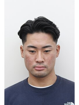 ダリーサード(DALIE third) メンズラフカールスキンフェード