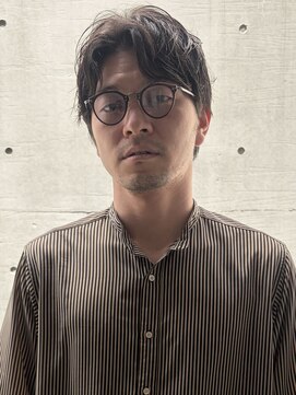 ガレージ バイ グリーン 表参道 原宿(Garage by green) 【SHUN】大人のセンターパート