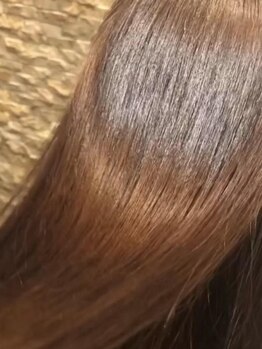 アンソレイユ ヘアー ガーデン(ensoleille hair garden)の写真/熱による変化が少ない生オイルトリートメントで日々のドライヤーやアイロンの熱から髪を守り美髪をキープ♪