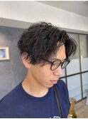 スパイラルパーマ×センターパート