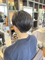 キサ ファータ 恵比寿(kisa fata) ツーブロック スーツ 韓国 センター分け 刈り上げ メンズ