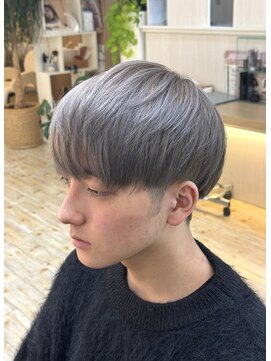 ヴォーグ vogue ヘアースタジオ シルバーカラー