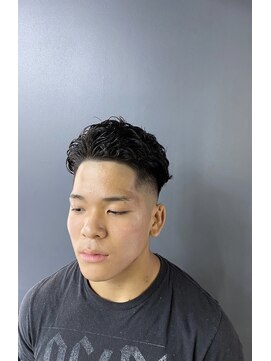 グリーディーフォックス 三軒茶屋(GreedyFOX) 波で巻き/マッシュパーマ/ウルフ/ハイライト<理容室>三軒茶屋