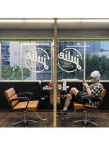 ジュリー(Julie)&nbsp;カット、ブリーチ