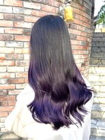 ワンズクロエ 原宿店(ONE's Chloe)&nbsp;くびれヘアアプリコットオレンジハイライトカラーブルーカラー
