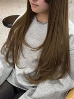 サンバイセライロ 千葉(SAN. by celilo)&nbsp;スリーク感◎ロングレイヤー/千葉駅/MINA