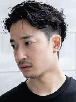 大人の余裕をまとえる、上質メンズパーマで楽ちんセットに！