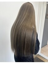 カフネ(KAHUNE)&nbsp;小林愛