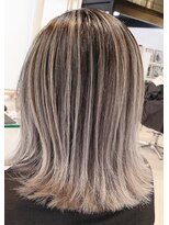 リベルテ 岡崎店(Liberte)&nbsp;【ホワイトベージュエアータッチ】ストレートスタイル