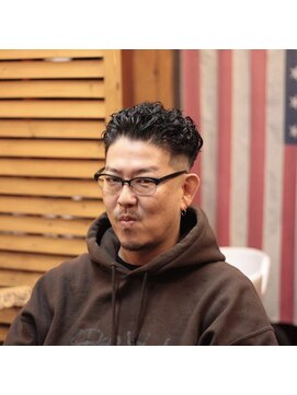 カイバーバーバイウッズ(Kai Barber by woods) men's cut perm