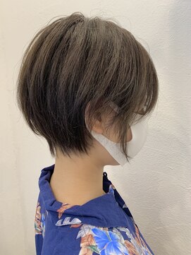 クルム(KURUMU) 丸みが可愛いミニショート