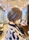 あやか流！丸みショートボブ×グレージュカラー