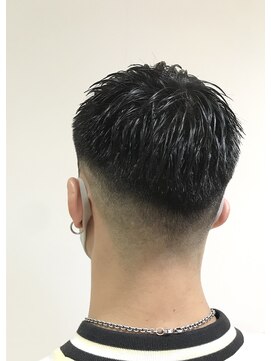 アングゥ ウル(ungu ul) フェード/メンズカット/ベリーショート