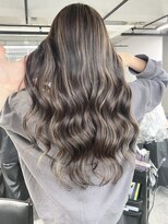 レディアル 大宮(REDEAL ope.) 【ハイライト】ベージュハイライトバレイヤージュ