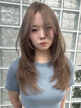 サンクプロジェクト(cinq PROJECT) 韓国風顔周りレイヤーカットミルクティーベージュブラウンカラー