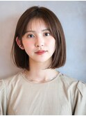 ボブルフ 小顔 ミディアム ボブ レイヤー シースルーバング