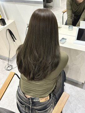 ソヨン 心斎橋店(SOYON) レイヤーカット/オリーブカラー