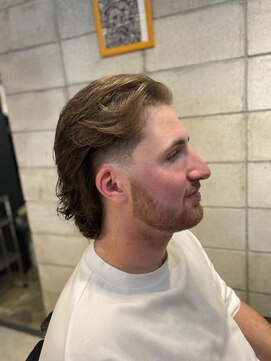 フランクスバーバー アンド ビアークラブ(FRANK'S BARBER and BEER CLUB) マレットフェード