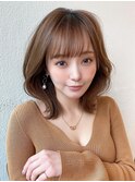 韓国風レイヤー/外ハネくびれ/ミディアムレイヤー/ぱっつん前髪