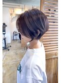 大人可愛い束感ショートボブ小顔