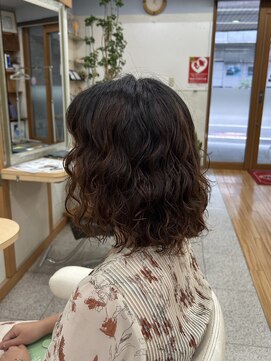 ミーナ(Mina) ボブパーマ