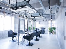 【22時まで営業】お仕事終わりでも通えるサロン