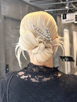 ピークアブー 原宿ハラカド(PEEK-A-BOO)&nbsp;ヘアセット 成人式ヘアセット タイトヘア カチモリ リボンヘア