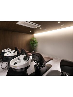 《カット+ヘッドSPA￥4900》が大人気!プチプラで満足度が高い施術が受けられるサロン☆頭侵浴導入しました◎