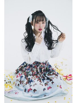 コア 新宿(CORE) ツインテールアレンジ/韓国風巻き