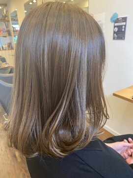 オルガ ヘアアンドメイク(Oluga hair&make) アッシュベージュ