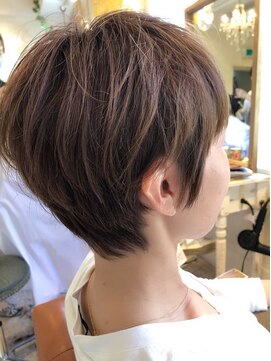 イロドリ ヘアーデザイン(IRODORI hair design) IRODORI　大人可愛いマッシュショート　［西尾一寛］