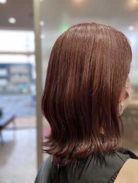 シャトン(chaton) ベリーピンク/外ハネミディ/サラツヤ