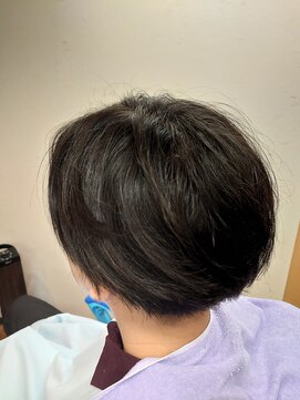 ヘアーカットデザインサロン スマッシュ 田町店(Hair cut design salon Smash) 小顔補正立体カット 6:4分目 ロック ツーブロ カルマ  フェード