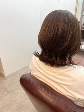 グランドライン(GRAND LINE) 外ハネロングボブ