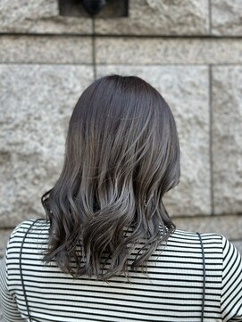 ノーム バイ アウラ(norm. by aura) グレージュカラー / 透明感カラー / 脱茶髪