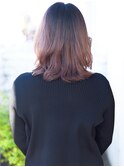 乾かすだけで決まる顔まわりにレイヤーを入れた大人ロブヘアー