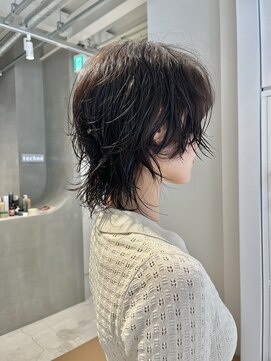 テクネ 天神大名(techne) 天神大名ミディアムボブウルフヘアウルフカット緩めパーマ