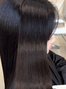 アン(un) ロングカット/さらつやトリートメント/ワンカラー