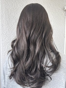 レイヤースタイル×グレージュ【西武新宿駅】【駅近徒歩１分】