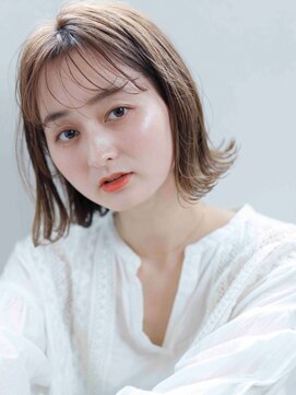 カーサ(Casa.) 切りっぱなしボブ×ベージュ