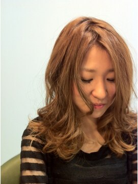 アメリ(Amelie) ナチュラルミディ☆