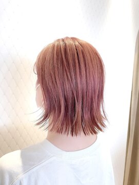 ラトゥアルーチェ(La tua Luce) おとな可愛いピンクベージュ