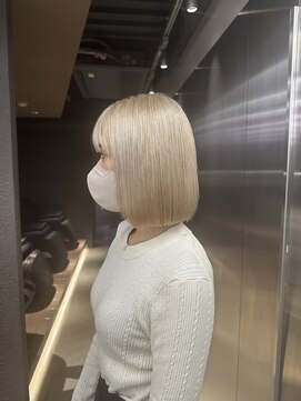 ペレ 栄店(PELE) ホワイトブロンド